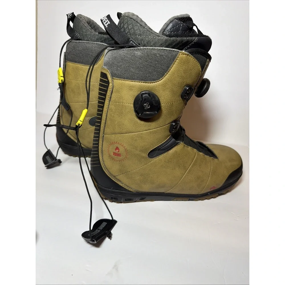 Rome Inferno Double Boa Men's Snowboard Boots size 10.5  Kaki, Color